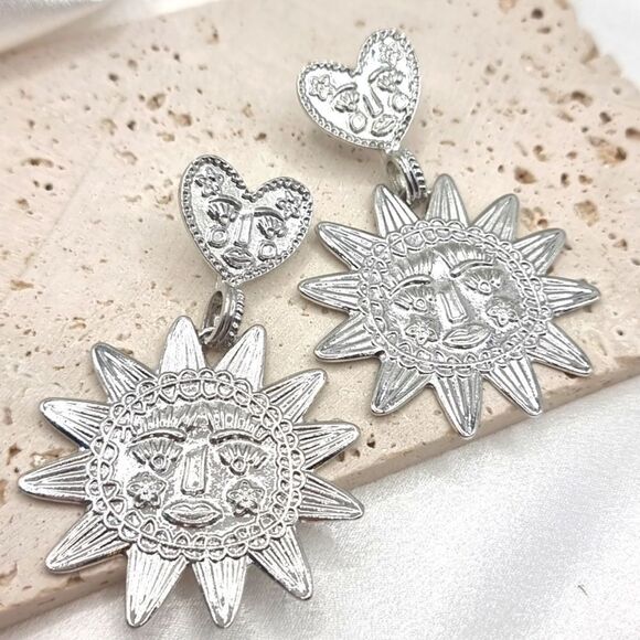 New ZARA Silver Heart Sun boho bohemian earrings - Picture 1 of 9